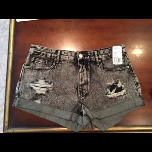 NWT Forever 21 charcoal acid wash denim shorts
