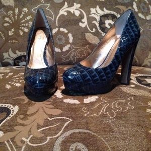 NIB BG Jodie Lagoon Heels