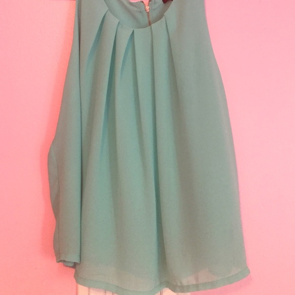 Mint green top