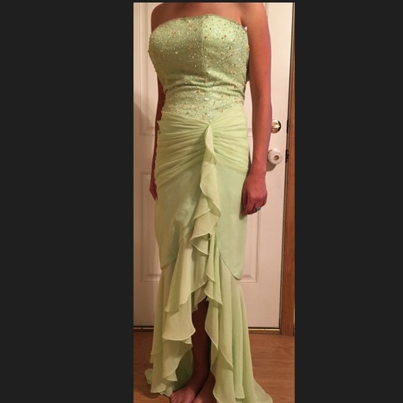 Mint green with beads & sequins on top - Picture 2 of 4