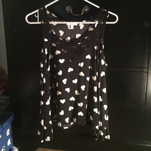 Black Tank Top w/ White Hearts and Lace Trimming