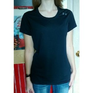 Black Under Armour T-shirt