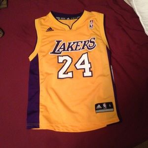 Kobe Bryant jersey. Youth small