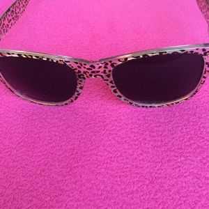 Sassy leopard print sunglasses.
