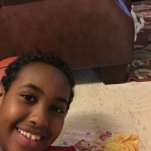 Meet your Posher, Aicha