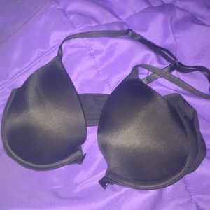 Black 34c Victoria secret bra