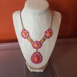 Statement necklace