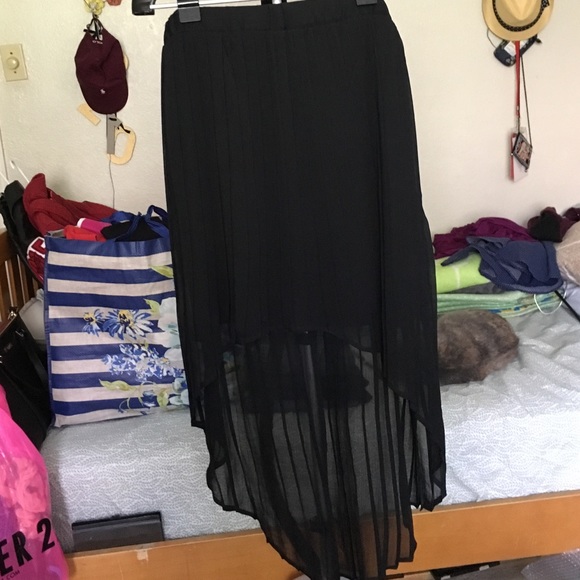 Black Hi-Lo Skirt
