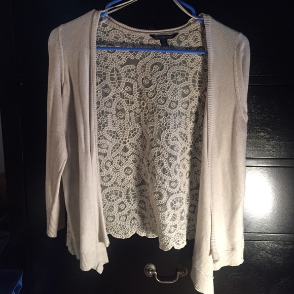 American Eagle pullover sweater