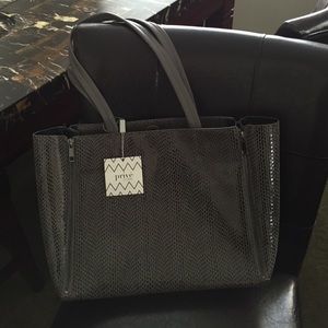 Prive by Sorial Tote