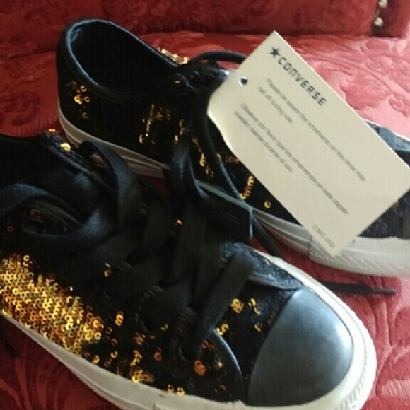 BLack/Gold Sequence Converse