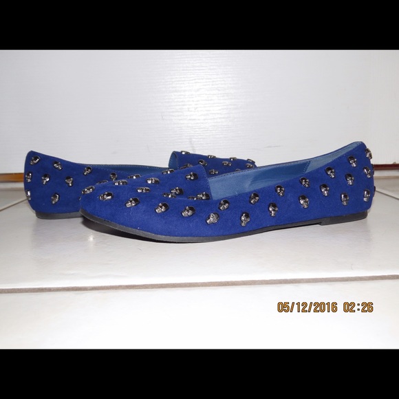 BLUE SKULL FLATS
