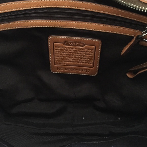 Coach medium sized purse - Picture 3 of 5