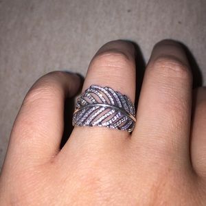Pandora feather ring