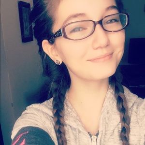Meet your Posher, Madi