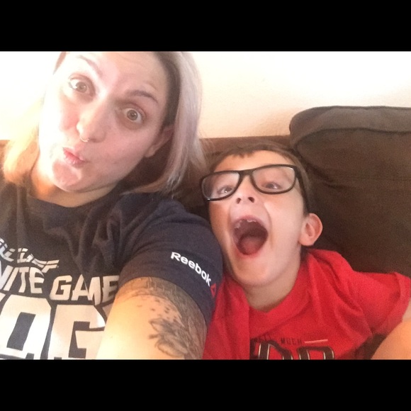 Meet your Posher, Makayla - Picture 2 of 4