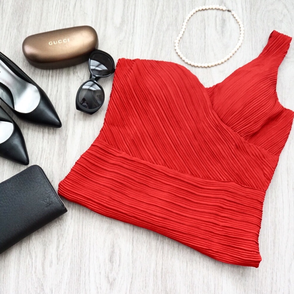 ⭐️BUY 3 GET 1 FREE⭐️ NWOT Red One Shoulder Dress