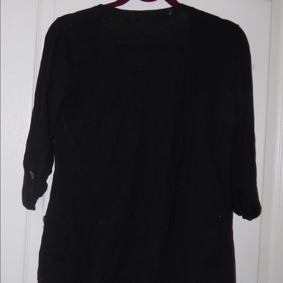 SIMPLE BLACK CARDIGAN WITH POCKETS IN FRONT - Picture 3 of 3
