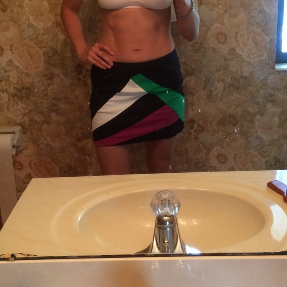 La Rok mini skirt - Picture 3 of 3