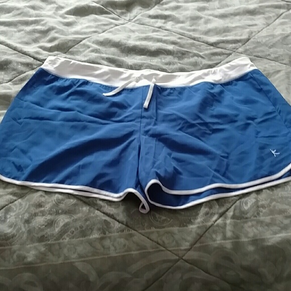 Running shorts