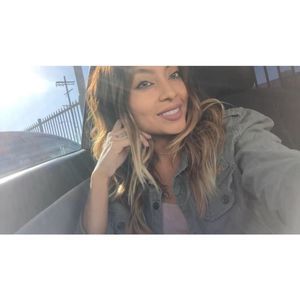 Meet your Posher, Cynthia