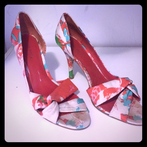Nine West fun heels!