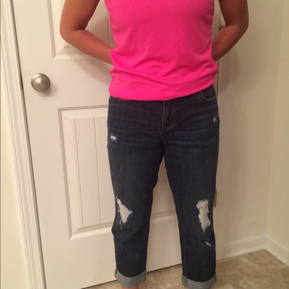 J Lo Distressed Capris