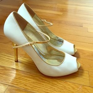 Guess Newbury 2 peep toe sandals