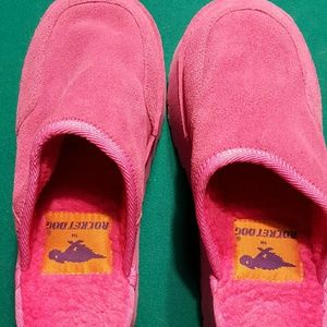 Pink rocket dog clogs