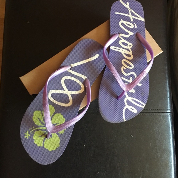 Aeropostale flip flops