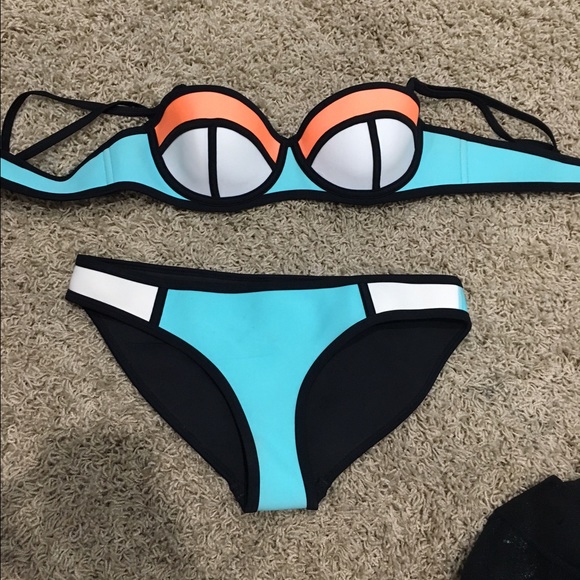 Triangl bathing suit- perfect condition