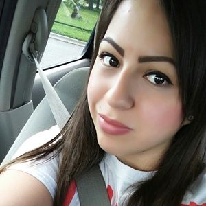 Meet your Posher, Antonia