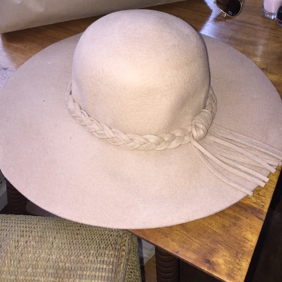 Showpo wild fields floppy hat