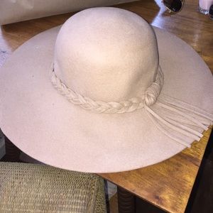 Showpo wild fields floppy hat