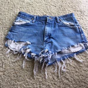 Wrangler Vintage Distressed Shorts