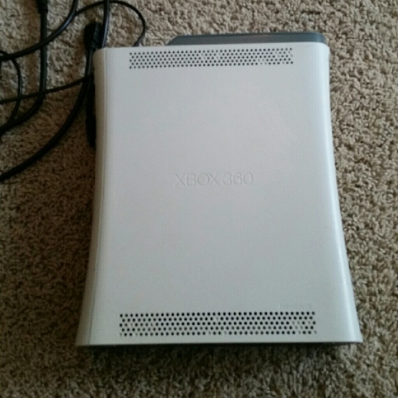 Xbox 360 - Picture 3 of 3