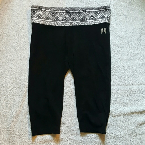 Victorias Secret Black Crop Yoga