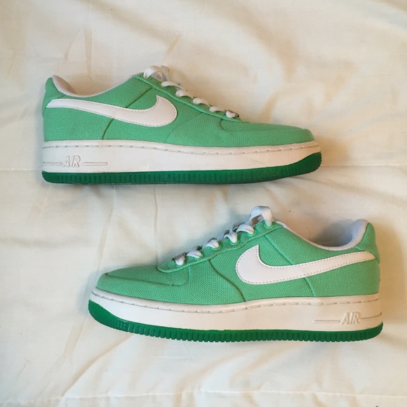NIKE AIR FORCE 1 Green, Excellent Condition!