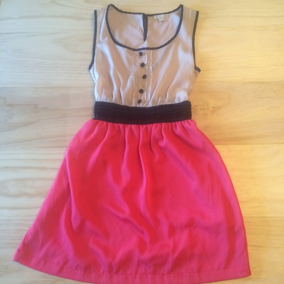 Gianni Bini Dress ❤️