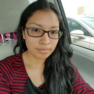 Meet your Posher, Vicenta