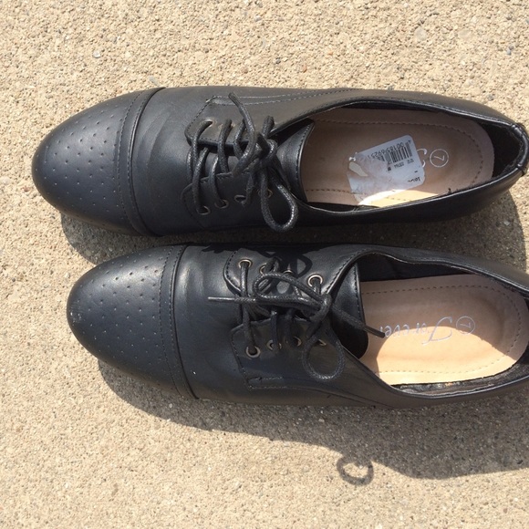Mary Jane style shoes
