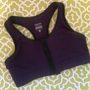 NIKE XS zip up sports bra! Dr-Fit