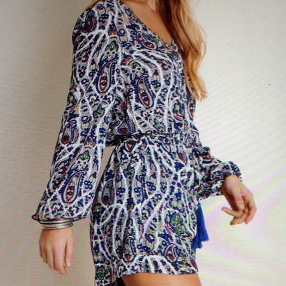 LONGSLEEVE PRINT ROMPER-PRICE IS FIRM - Picture 3 of 8