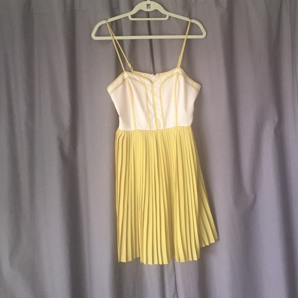 adorable vintage styled dress