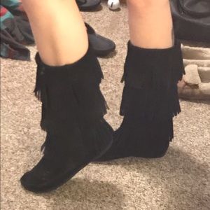 3 layer fringe Minnetonka boots