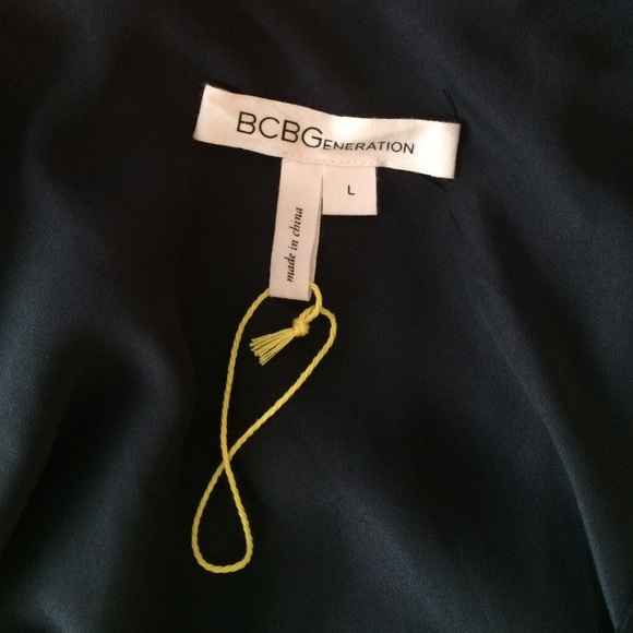 NWOT BCBGeneration chevron printed dress - Picture 3 of 4