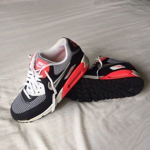 Women's Nike air max 90