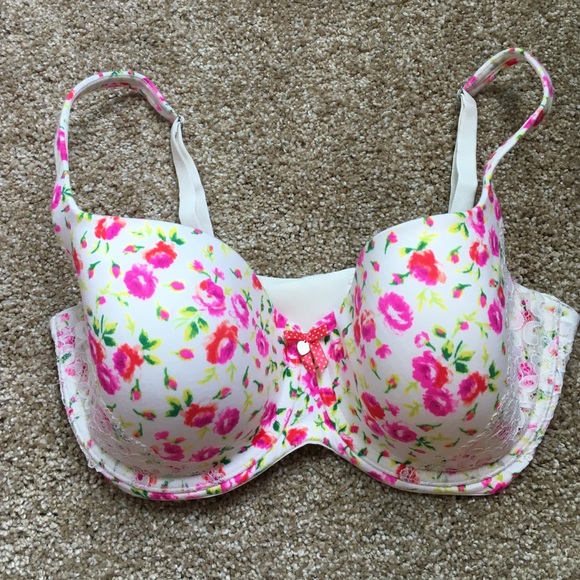 Victoria's Secret Body By Victoria 34DDD