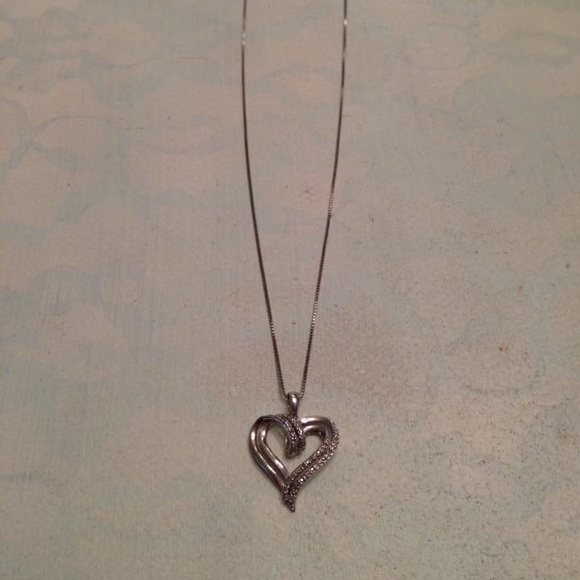 Silver and Diamond Neckland