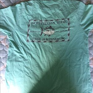Southern Tide Tshirt size Small